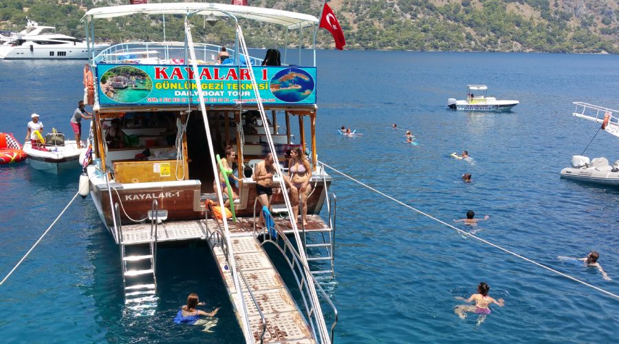 Kayalar Günlük Gezi Teknesi