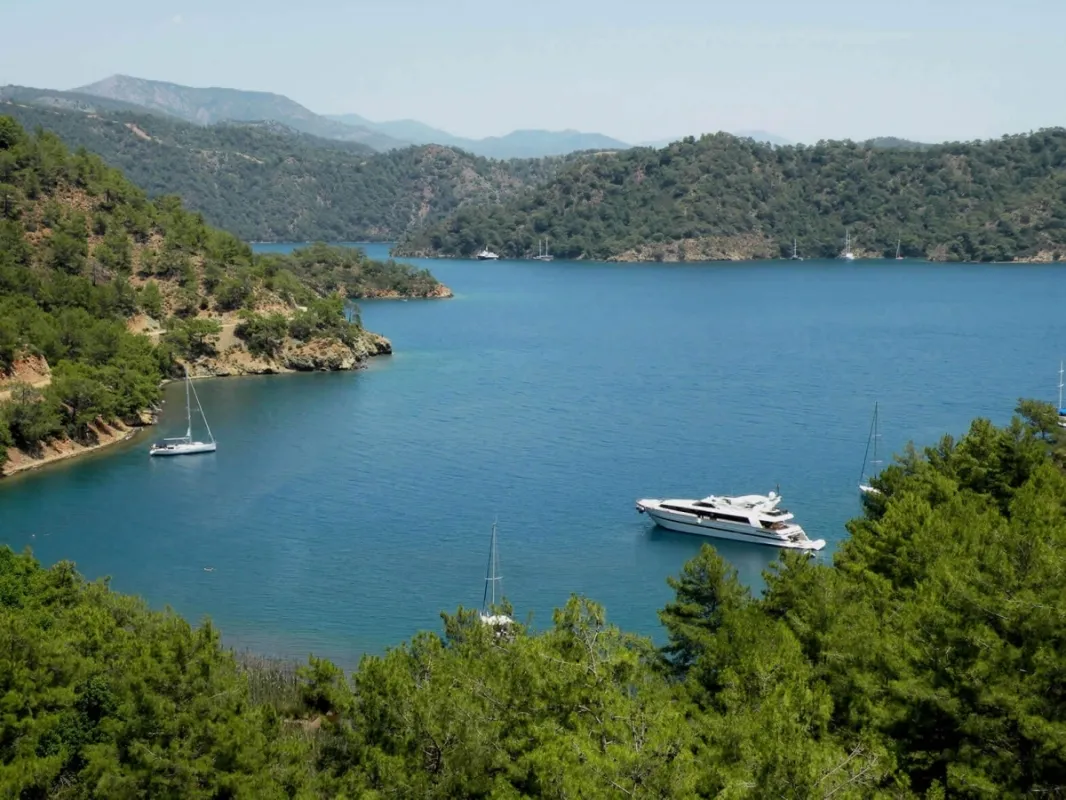 Ayten Bay Surroundings