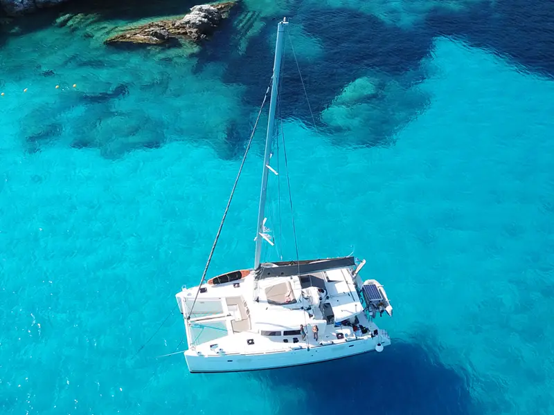 Catamaran Charter