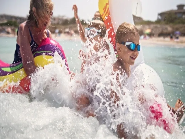 Precautions for Children on the Blue Voyage
